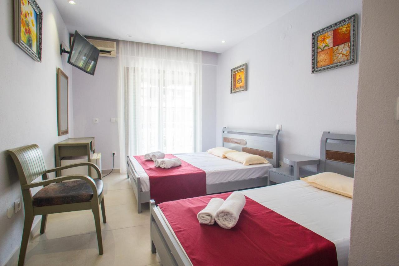 Hotel Litus Oliva Pefkochori Exterior foto